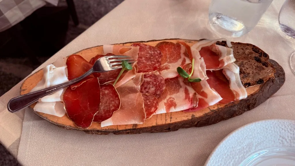 Planche de charcuterie au Divin Porcello